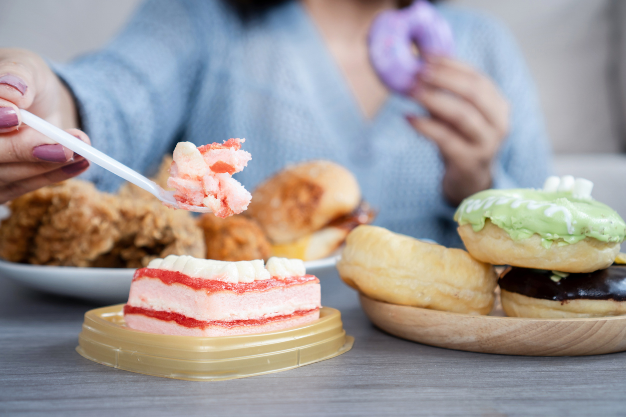 Learn how hypnosis in Portland helps reduce stress eating, emotional triggers, and winter-related habits.